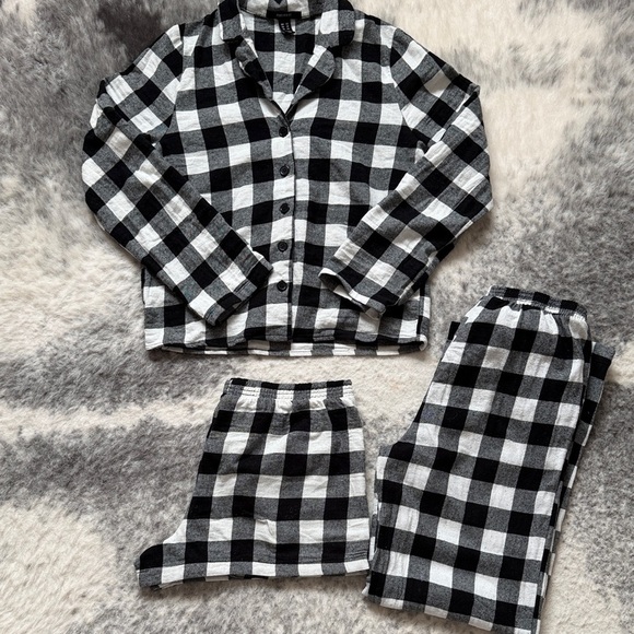 Forever 21 Other - 🔥4/$20 Flannel Pajama Set